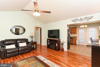 198 Cedar Ln, Colonial Beach, VA 22443 - photo 6