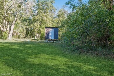 18441 Pioneer Rd, Fort Myers, FL 33908 - photo 4