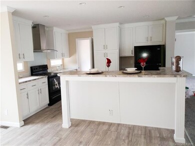 828 River Hill Rd unit 31, Statesville, NC 28625 - photo 4