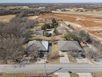 111 N Workman Rd, Decatur, TX 76234 - photo 4