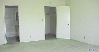 master bedroom w/walk-in closet