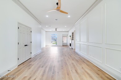 6-web-or-mls-108 Savignon Circle-18