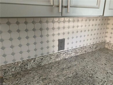 611 E Morehead St, Reidsville, NC 27320 - photo 4