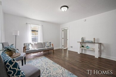 012-3375 7th St-12_m