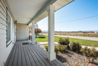 405 W S 7th St, Homedale, ID 83628 - photo 4