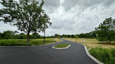 Lt2 the Green at Mequon, Mequon, WI 53092 - photo 2