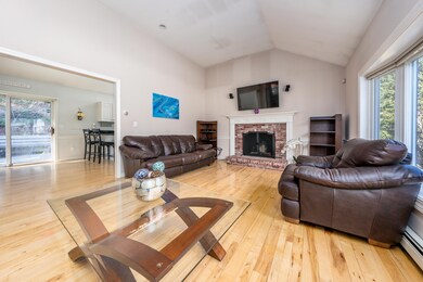Living room 2