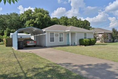 1016 Hodge St, Cleburne, TX 76033 - photo 2