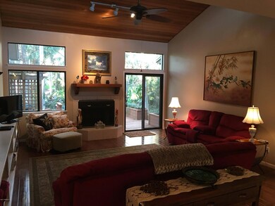 Great Room with Vaulted Ceiling 7