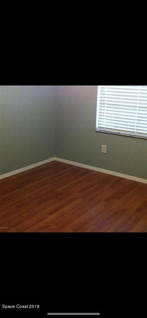 1007 Goldenrod Cir NE - Bedroom