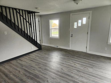 314 Rosendale St, Beaver Dam, WI 53916 - photo 2