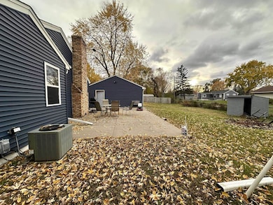 9030 Oakland Ave S, Bloomington, MN 55420 - photo 3