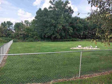 809 10th St NE, Linton, IN 47441 - photo 4