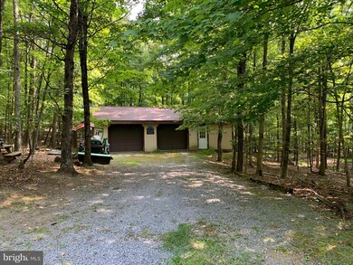 421 Highview Ln, Berkeley Springs, WV 25411 - photo 4