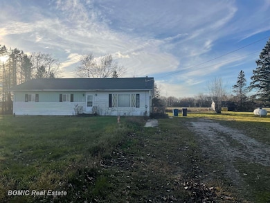 6455 N Carter Rd, Pinconning, MI 48650 - photo 2