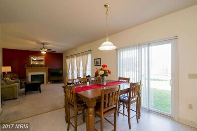 13546 Pulaski Dr, Hagerstown, MD 21742 - photo 3