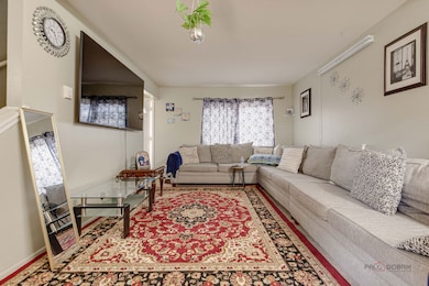 1S134 Holyoke Ln unit G, Villa Park, IL 60181 - photo 6