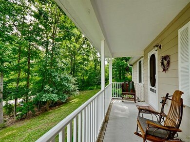 119 Buckeye Dr, Hendersonville, NC 28792 - photo 2