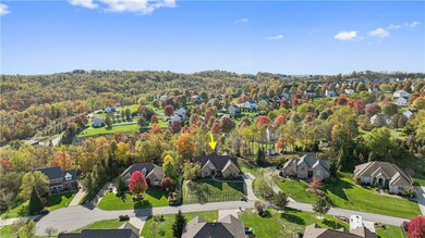 612 Greenleaf Ct, Eighty Four, PA 15330 - photo 2