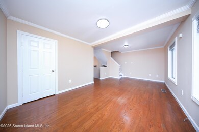 45 Ilyssa Way, Staten Island, NY 10312 - photo 6