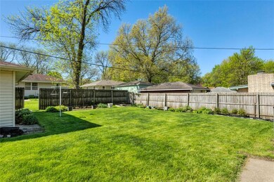 3008 Vilura Pkwy, Des Moines, IA 50310 - photo 4