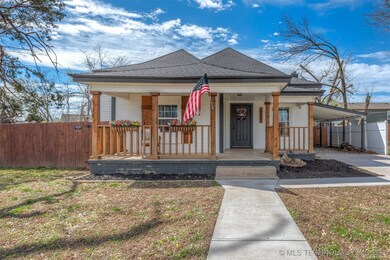 517 E 6th St, Claremore, OK 74017 - photo 3