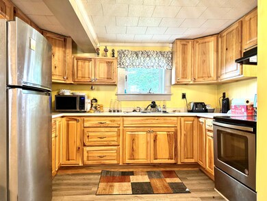 104 Union St, Whitefield, NH 03598 - photo 4