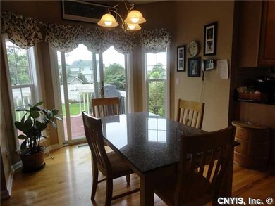 Breakfast Room