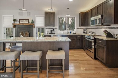 1876 Pleasant Plains Rd, Annapolis, MD 21409 - photo 4