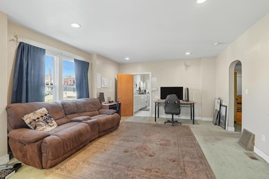 909 E Augusta Ave, Spokane, WA 99207 - photo 3