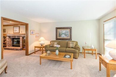 8506 Hall St, Lenexa, KS 66219 - photo 5