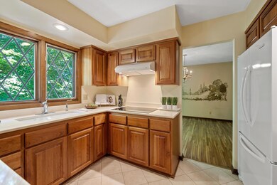 Plenty of cabinet space!