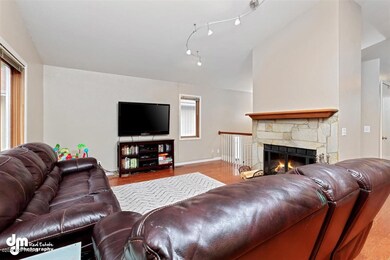25-Living Room 20200916-DW-4037