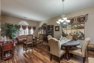 5) FORMAL LIVING_DINING