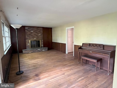 11 Harvey Ln, Malvern, PA 19355 - photo 5