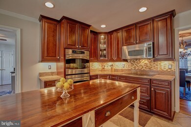 14801 Spring Meadows Dr, Germantown, MD 20874 - photo 4