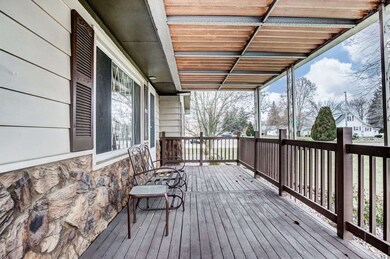 1806 Phillip St, Auburn, IN 46706 - photo 3