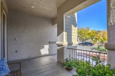 Nice covered front porch.