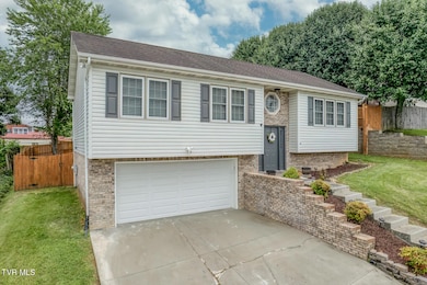 103 Daniels Way-2