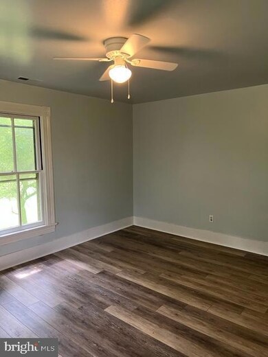 215 Massie Farm Ln, Edinburg, VA 22824 - photo 7