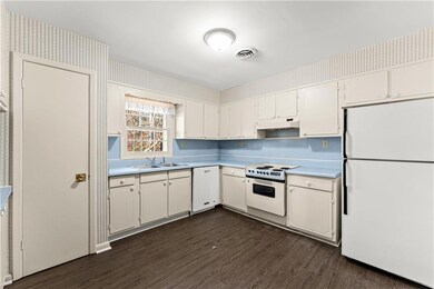 660 Honeysuckle Rd, Gainesville, GA 30501 - photo 7