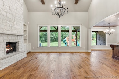 Lots of natural light with oversized windows.