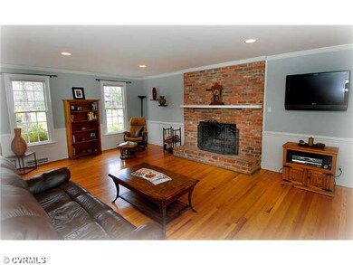 Den/Family/Great Room - Inviting Family Room with 