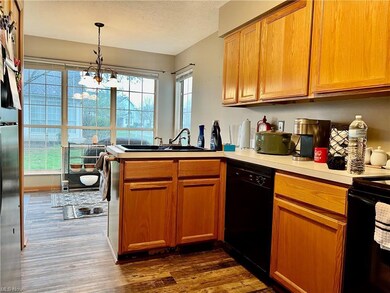 23357 Grist Mill Ct unit 17-3, Olmsted Falls, OH 44138 - photo 7