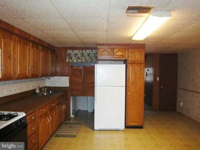 2404 Harriet Ave, Baltimore, MD 21230 - photo 6