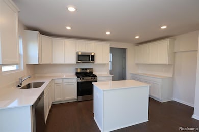 54823 Heron Cir, Chesterfield, MI 48047 - photo 3