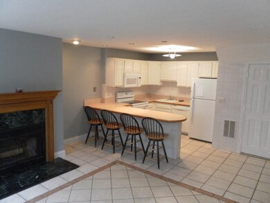 160 Quincy Shore Dr unit 104, Quincy, MA 02171 - photo 4