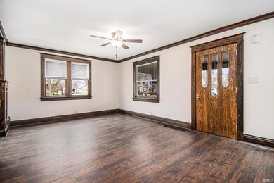 223 N Vine St, Elkhart, IN 46514 - photo 4