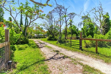 5228 Stringfellow Rd, Saint James City, FL 33956 - photo 3