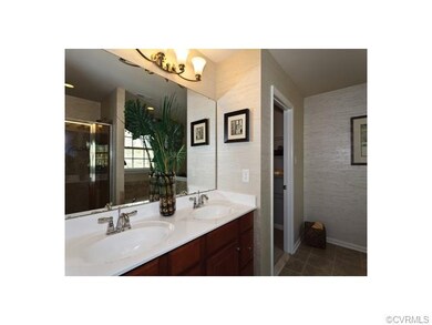 OWNER'S BATH
